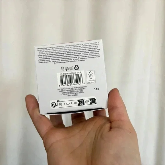 NWT Fenty Skin Cherry Bub BLAH 2 Bright AHA Face Mask - FULL SZ - 2.5 Oz - Picture 8 of 11